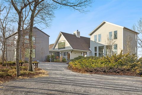 483 Middle Line Highway Sag Harbor NY 11963