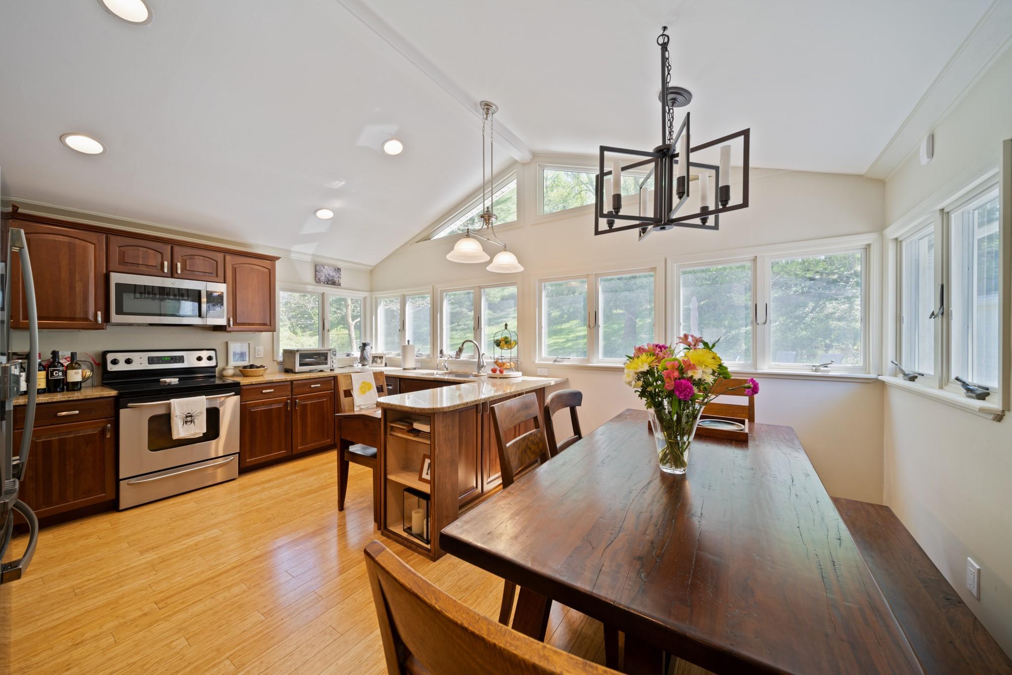 63 Meadow Lane, Katonah, New York image 2