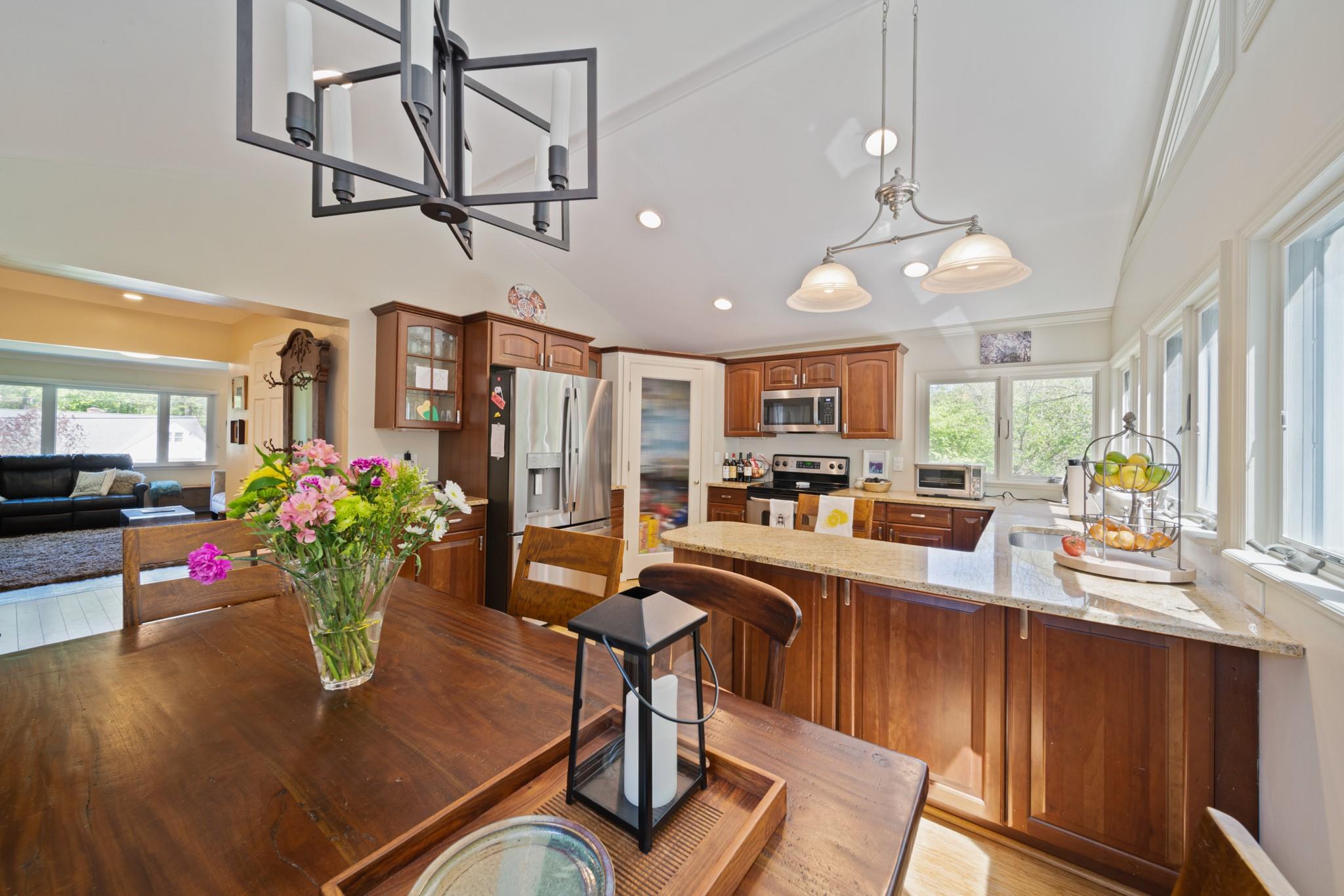 63 Meadow Lane, Katonah, New York image 3