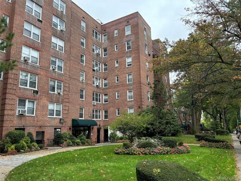 Photo of 26-25 Union Street #3E, Flushing, NY 11354 (MLS # 924597)