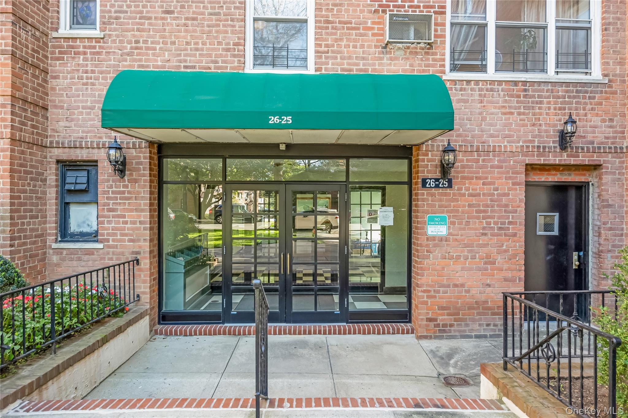 26-25 Union Street 3E