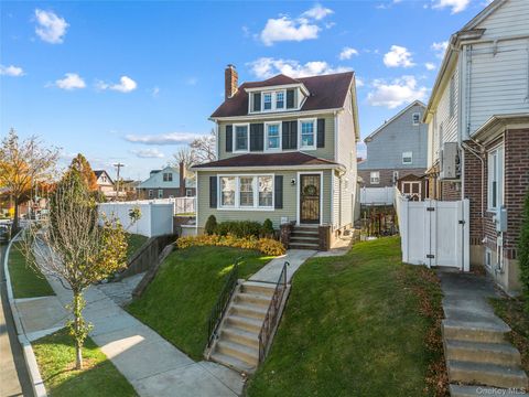 146-36 13th Avenue Whitestone NY 11357