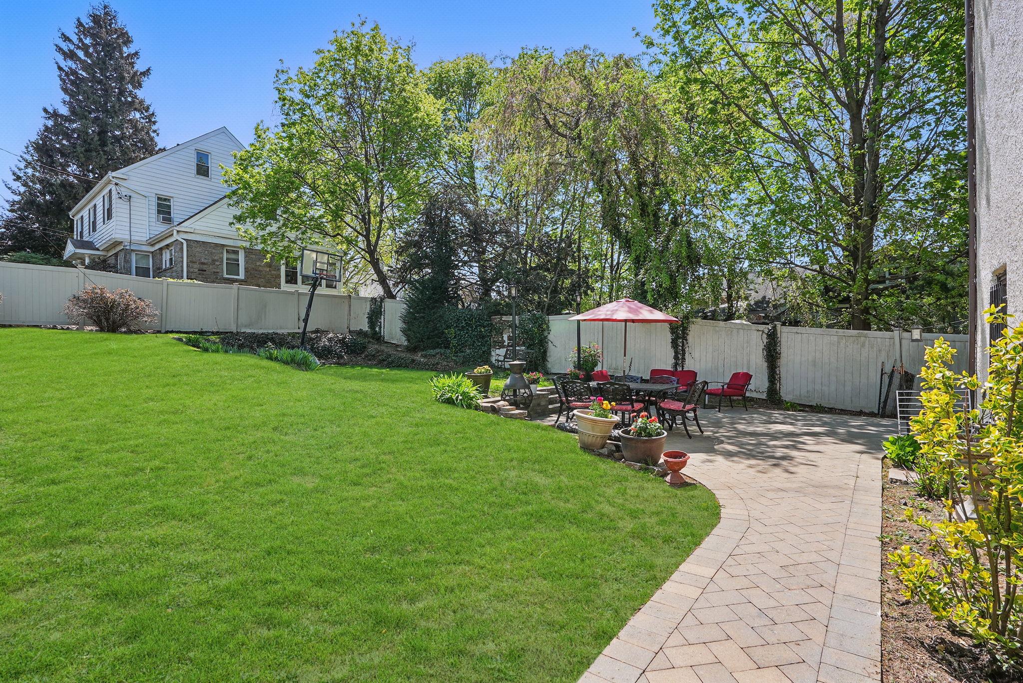 106 Devoe Avenue, Yonkers, New York image 29