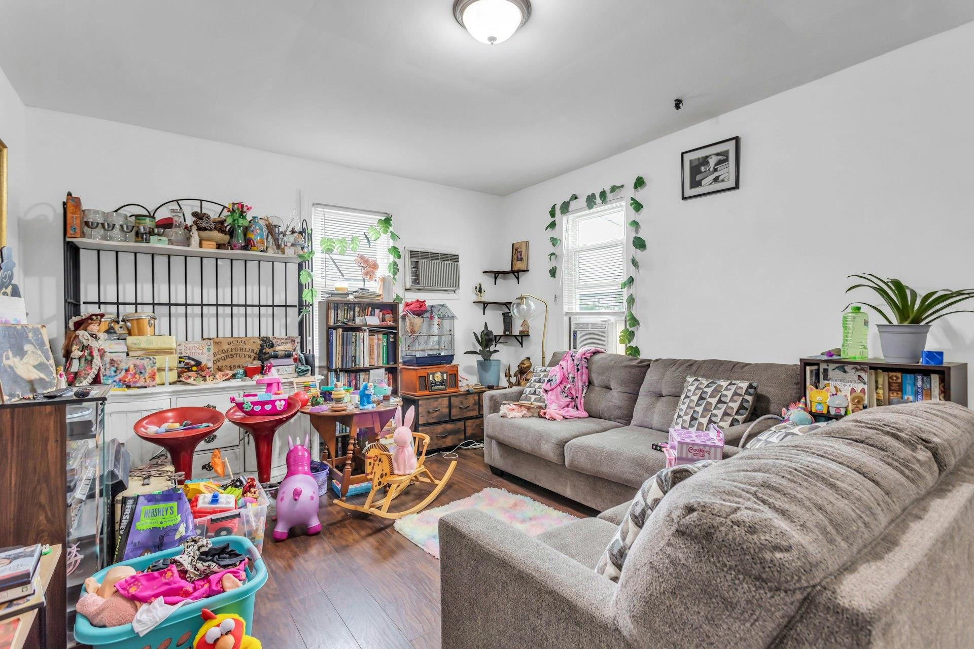 95 E 3rd Street