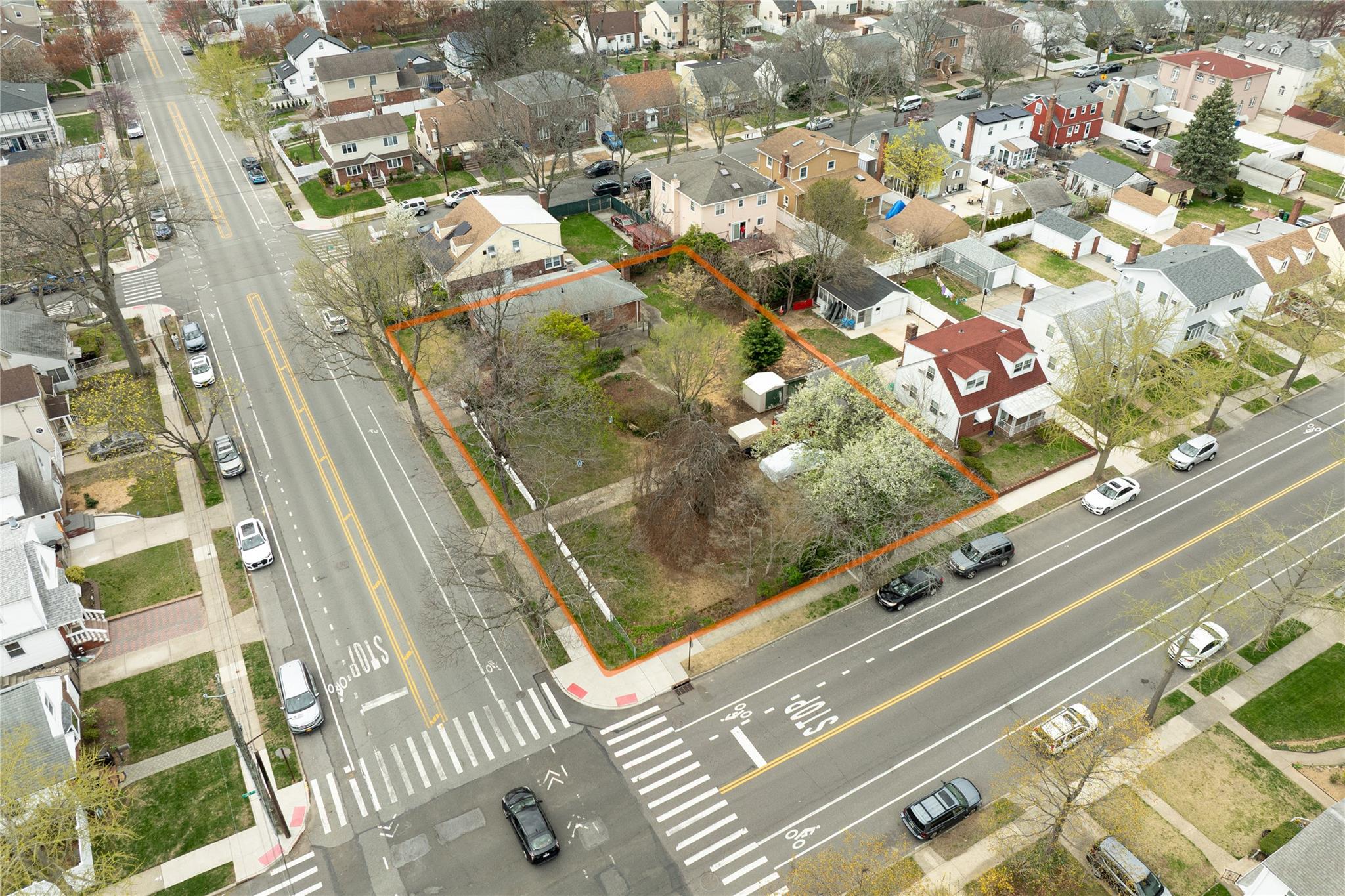 262-09 And 262-15 82 Avenue, Floral Park, New York image 32