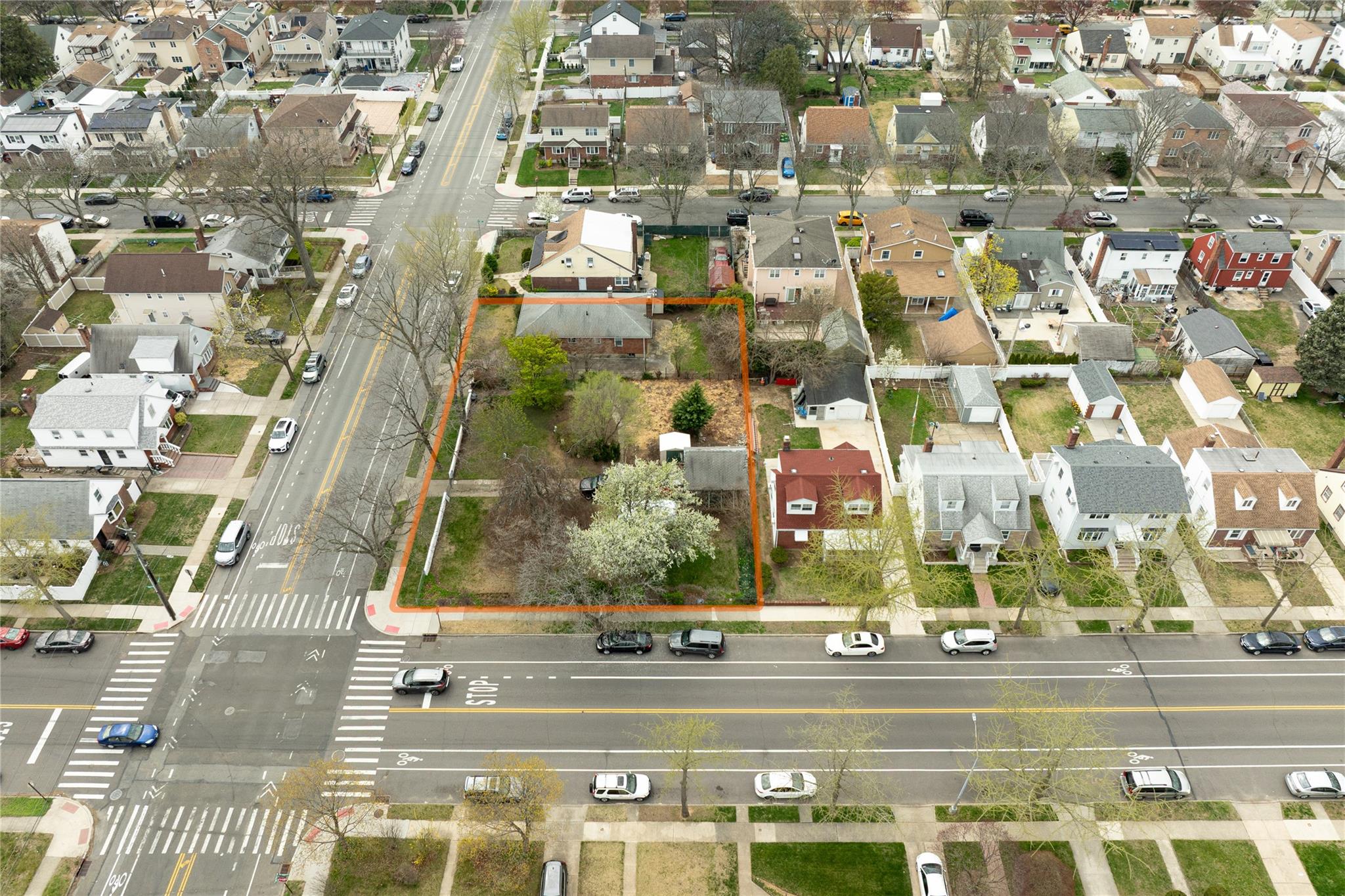 262-09 And 262-15 82 Avenue, Floral Park, New York image 33