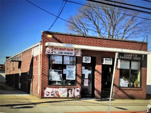 542 EAST MEADOW AVE East Meadow NY 11554