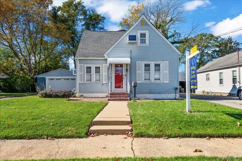 Photo of 178 Washington Street, Freeport, NY 11520 (MLS # 924834)