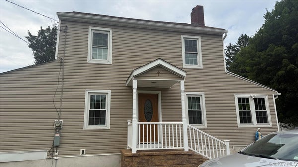 17 DEGARMO RD, POUGHKEEPSIE, NY 12603 - Image aef659905bb0b4f85337ed614f0cfc88/298360313