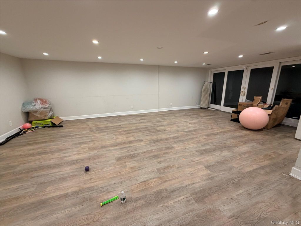 Photo of 48 Robin Lane, Plainview, NY 11803 (MLS # 965060)