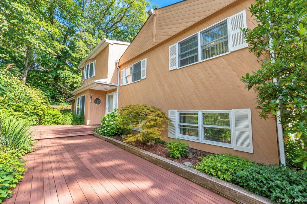 Photo of 80 Alpine Way, South Huntington, NY 11746 (MLS # 1054142)