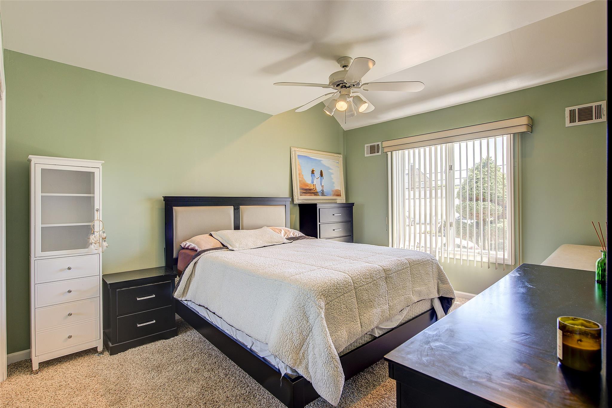 14 Delta Rd, Massapequa, New York image 16