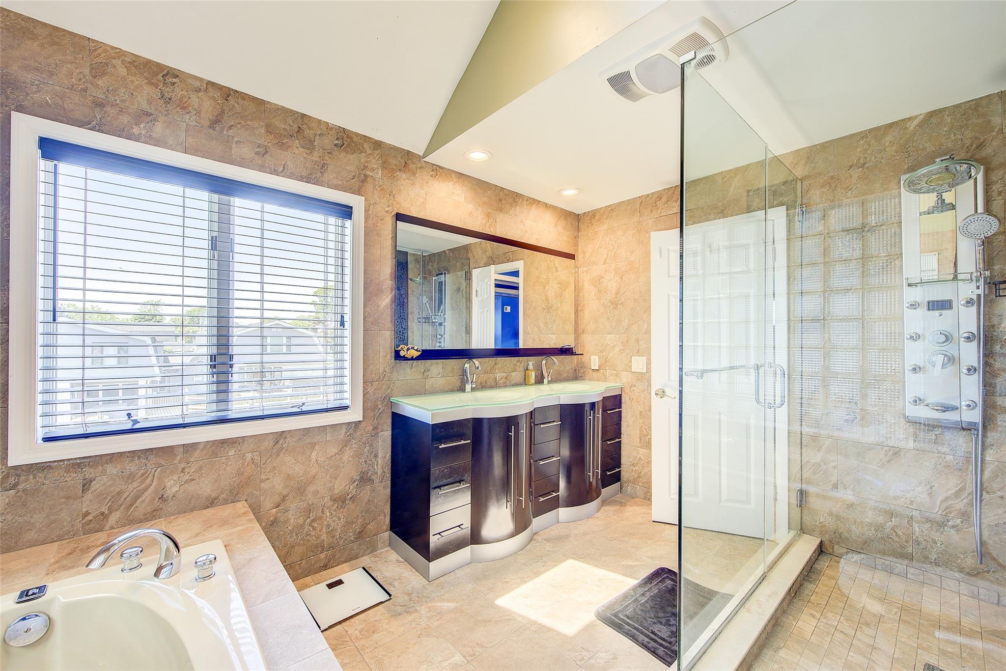 14 Delta Rd, Massapequa, New York image 26