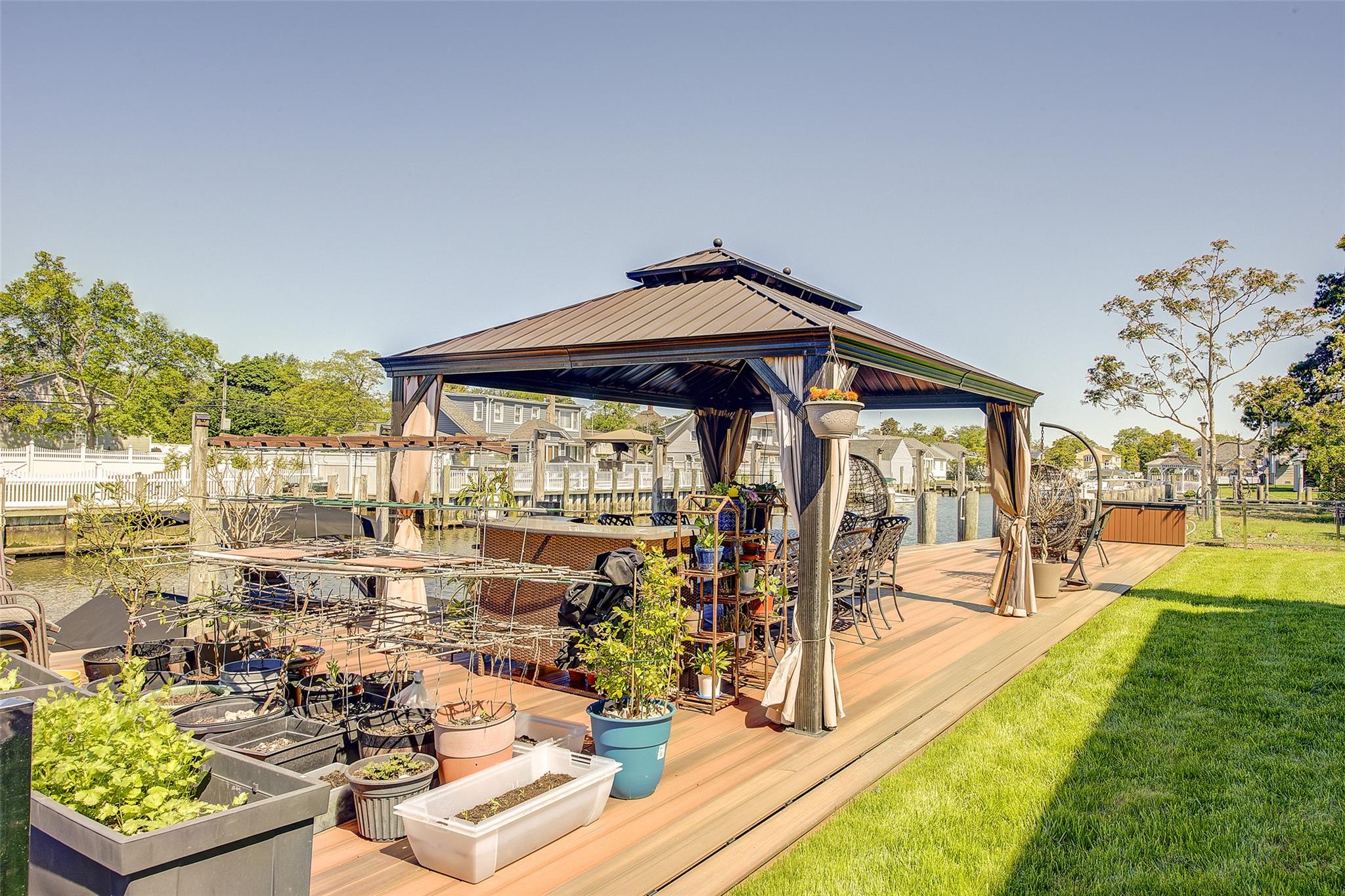 14 Delta Rd, Massapequa, New York image 32