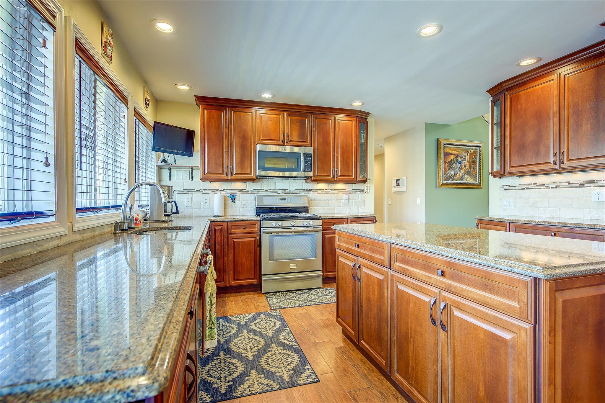 14 Delta Rd, Massapequa, New York image 11