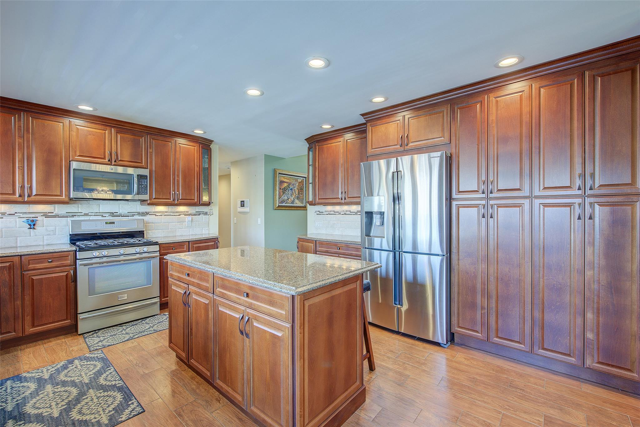 14 Delta Rd, Massapequa, New York image 12