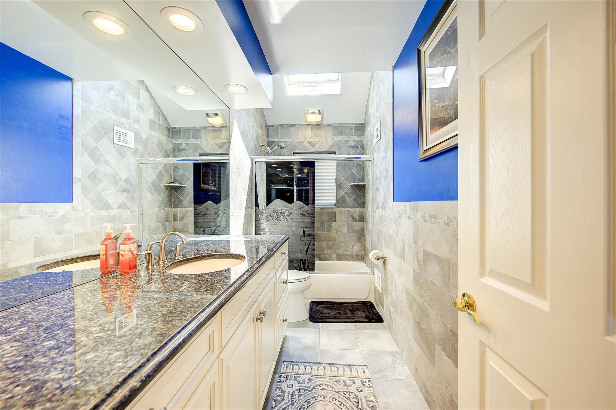 14 Delta Rd, Massapequa, New York image 18