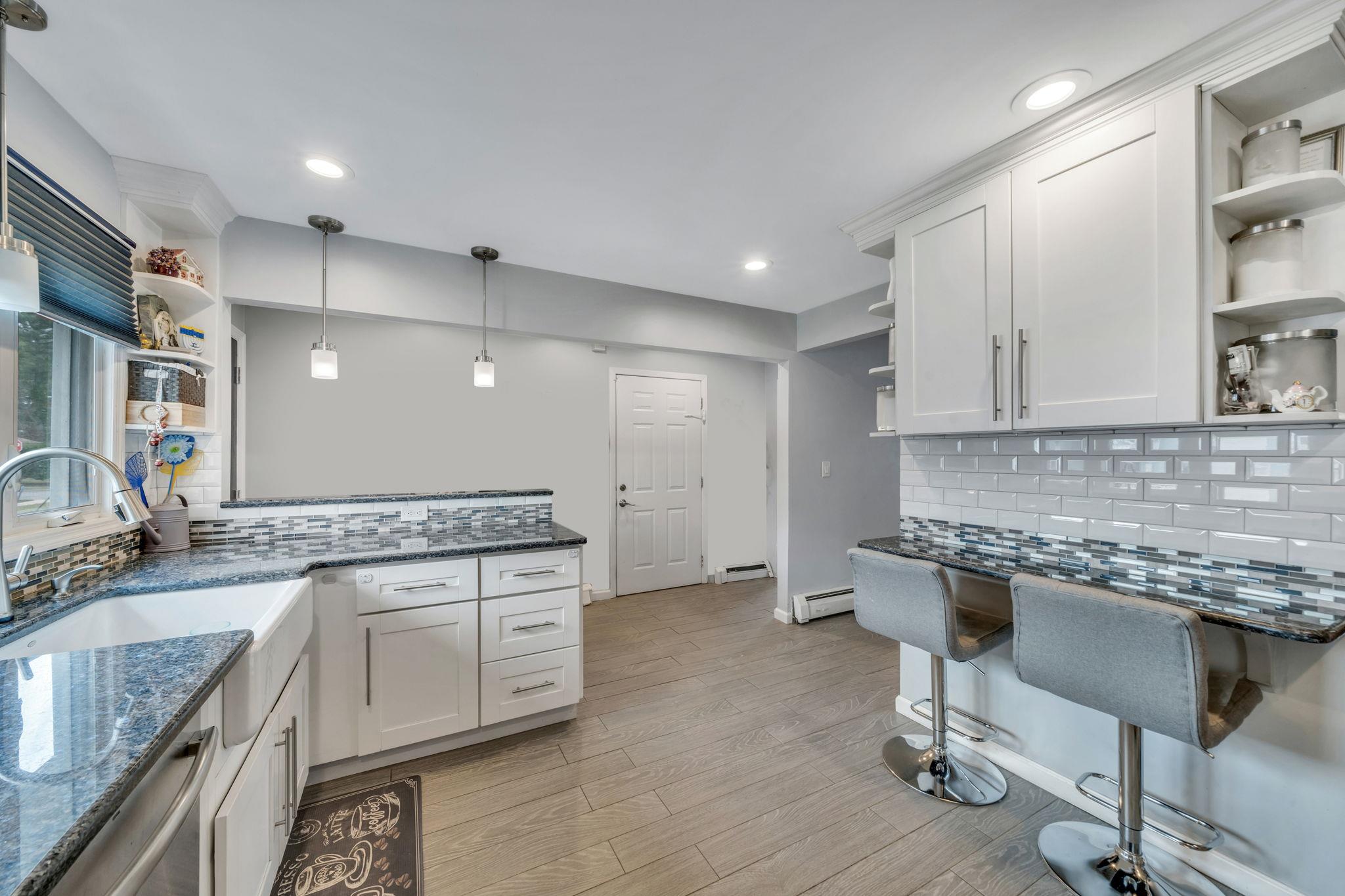 5 Acre Lane, Hicksville, New York image 6