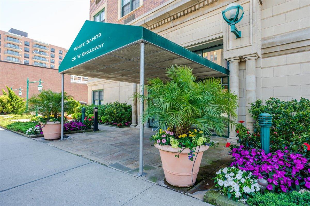 26 W Broadway #1002, Long Beach, New York image 2