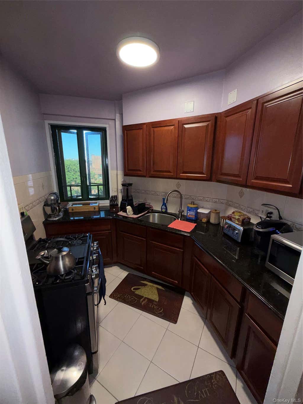 Photo of 1501 Metropolitan Avenue #10D, Bronx, NY 10462 (MLS # 1038804)