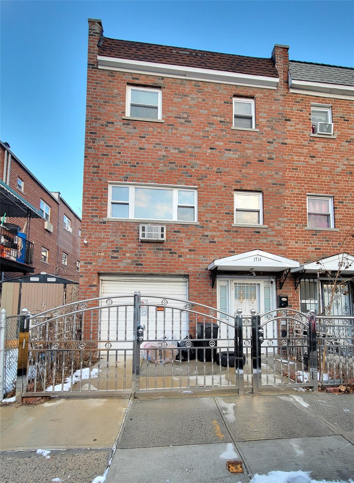 1714 Matthews Avenue, Bronx, New York image 1