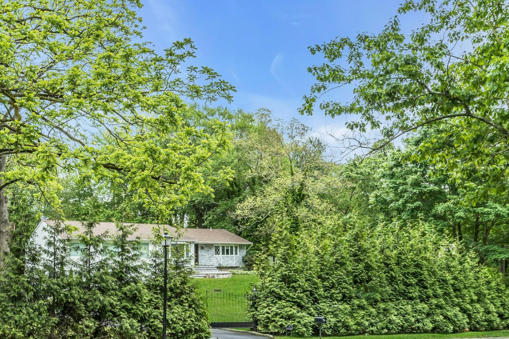 70 Bagatelle Road, Melville, New York image 40