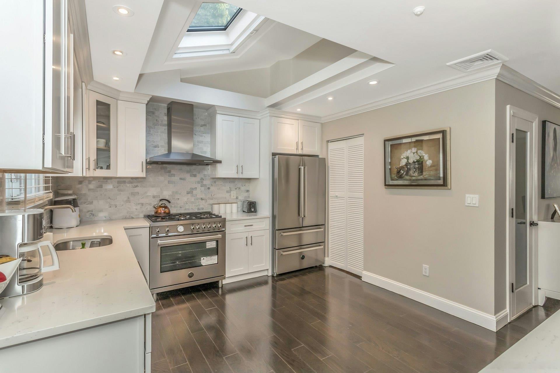 70 Bagatelle Road, Melville, New York image 19