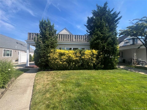 Multifamily For Rent - 541 E Park Avenue #1ST FLOOR<br/> Nassau County, Long Beach, NY 11561
