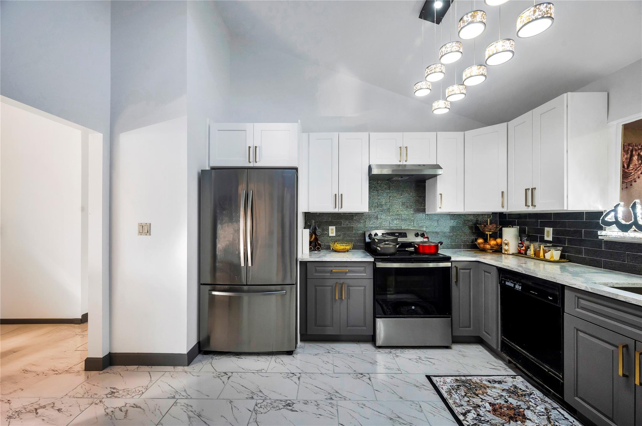 2A Belmont Avenue #A, Plainview, New York image 7