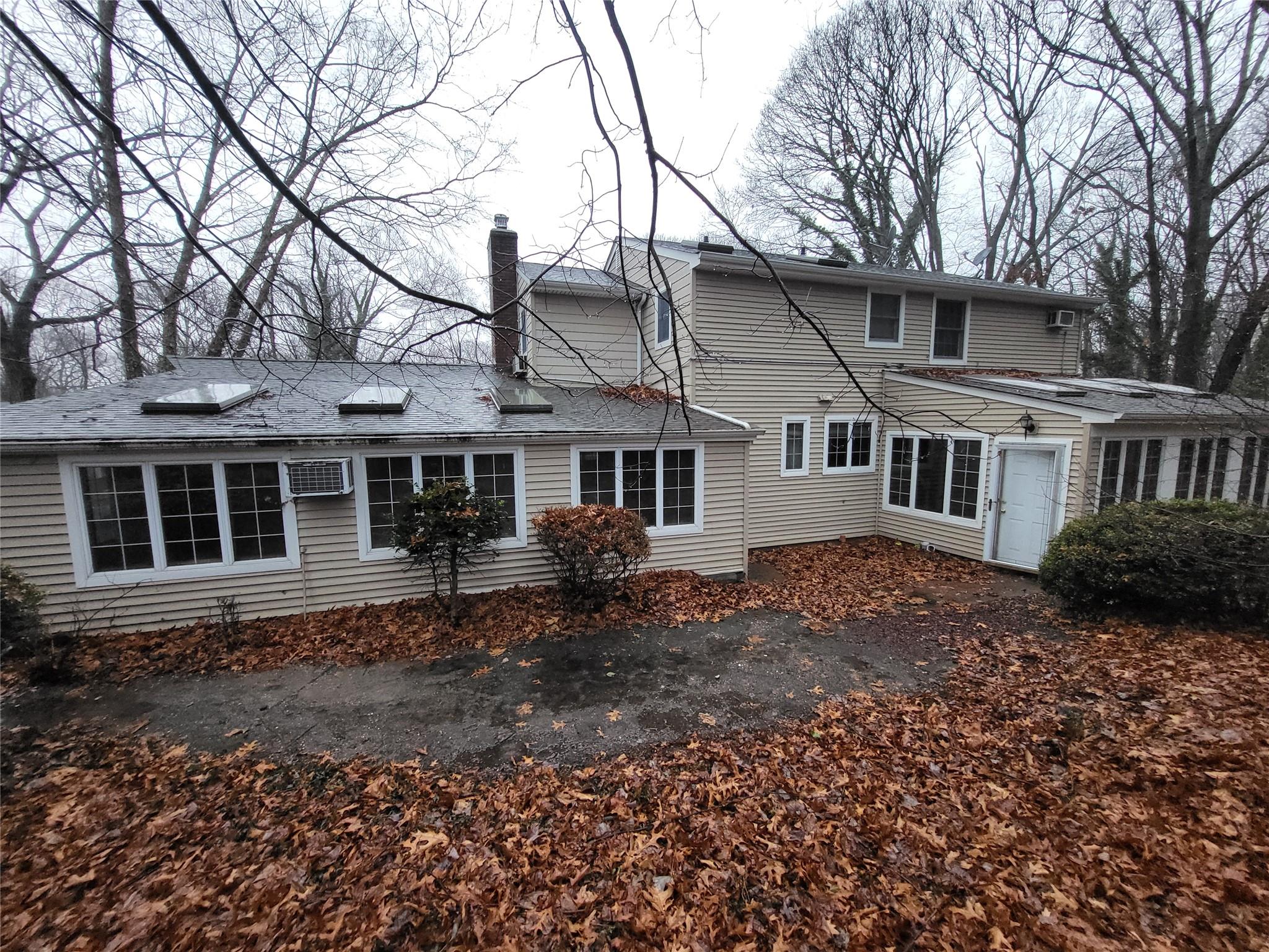 9 W Gaslight Way, Stony Brook, New York image 5