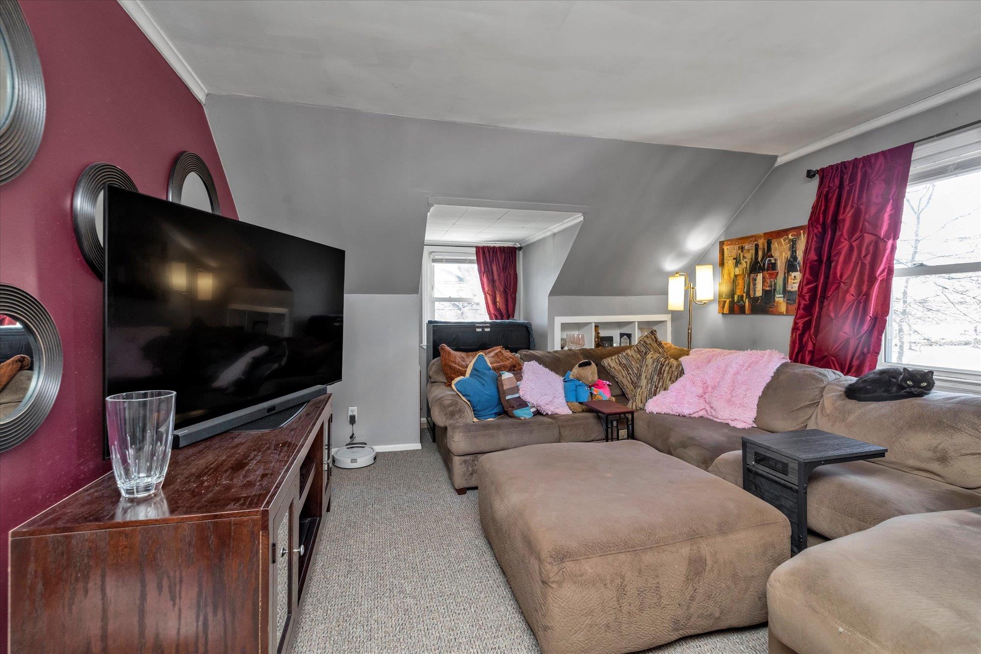 1046 Stewart Avenue, Bethpage, New York image 12