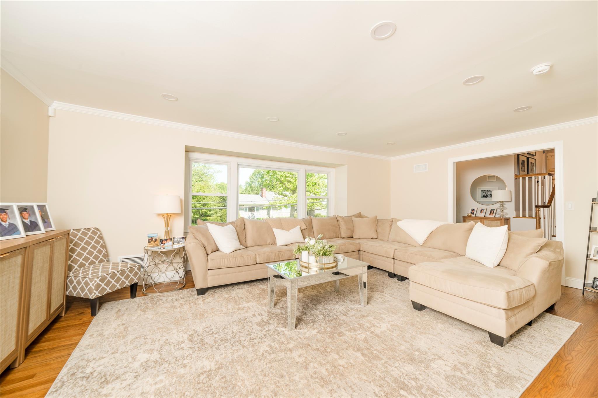171 Van Etten Boulevard, New Rochelle, New York image 7