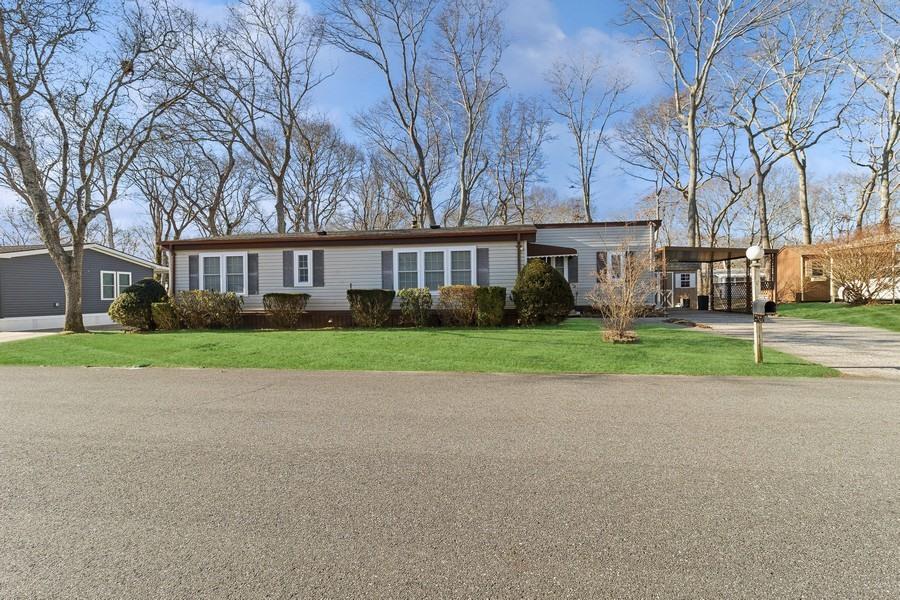 1661 Old Country Road #435, Riverhead, New York image 1