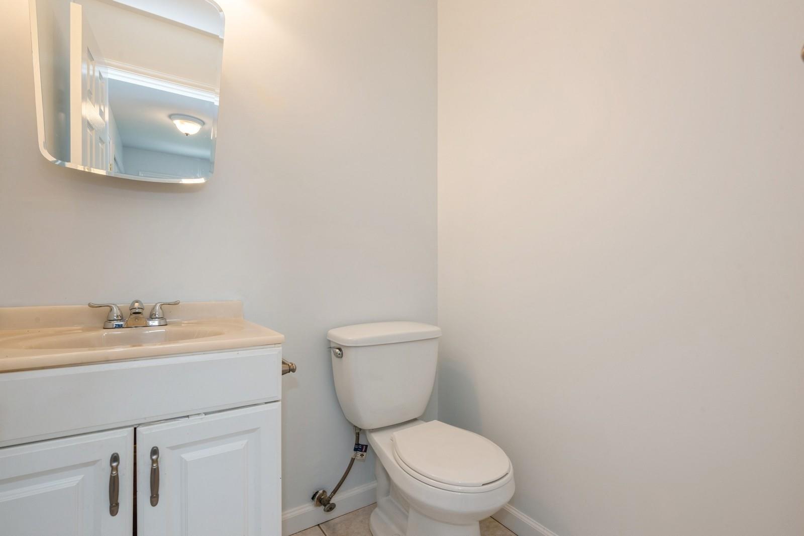 60 Anvil Lane, Levittown, New York image 23