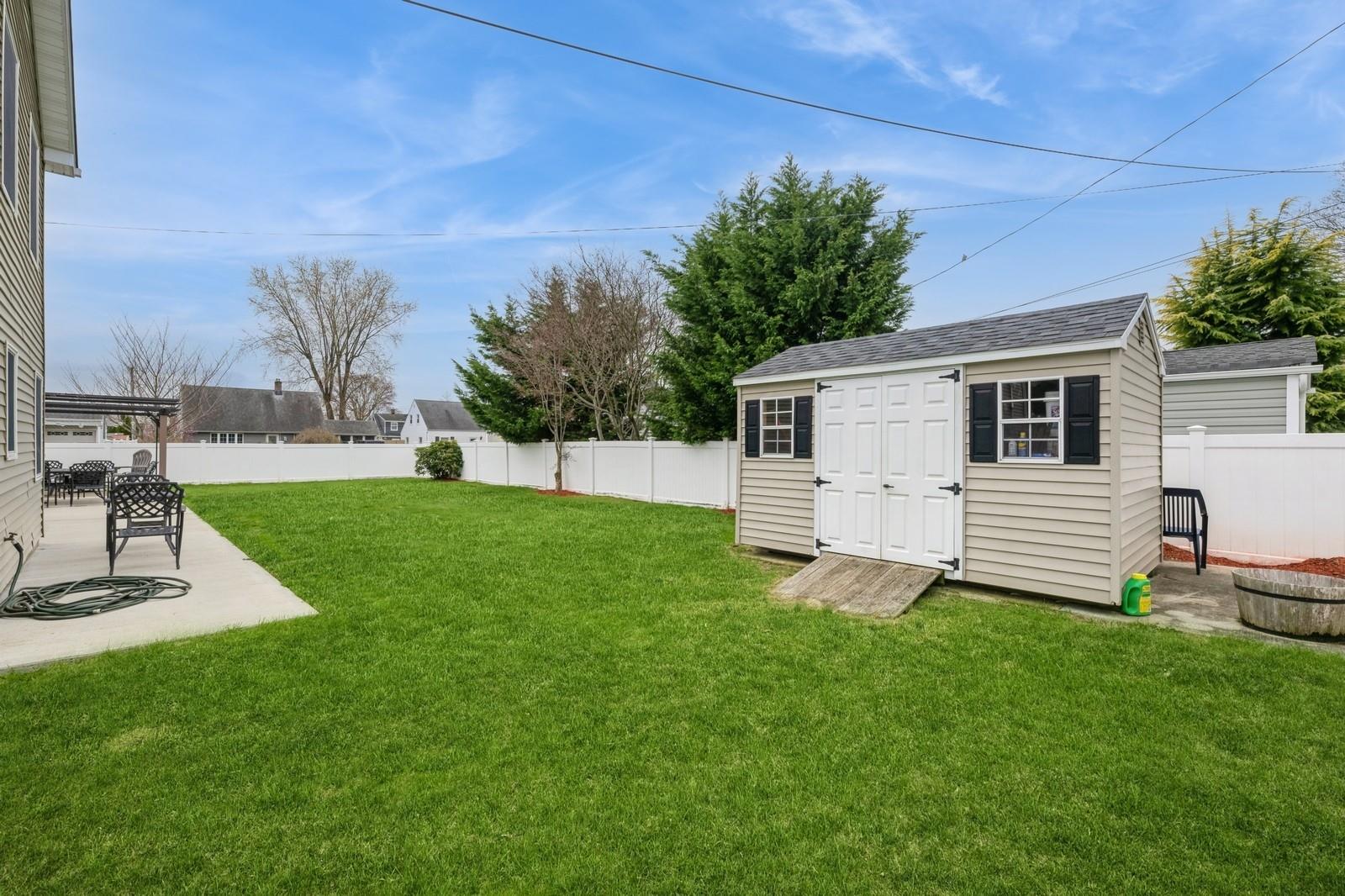 60 Anvil Lane, Levittown, New York image 27
