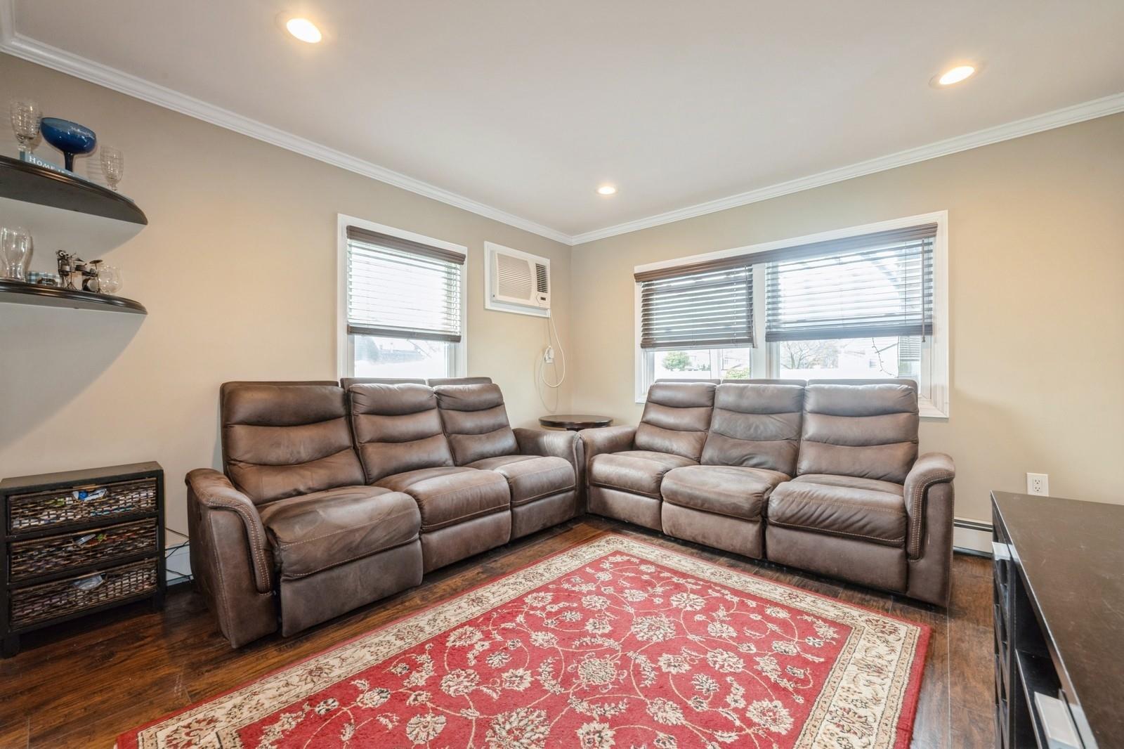 60 Anvil Lane, Levittown, New York image 5