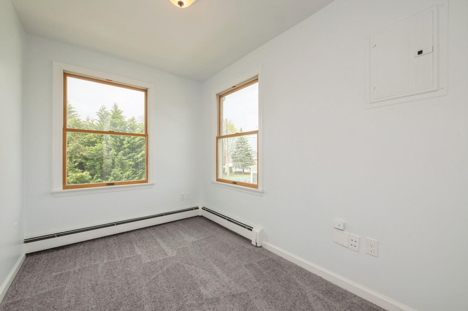 60 Anvil Lane, Levittown, New York image 22