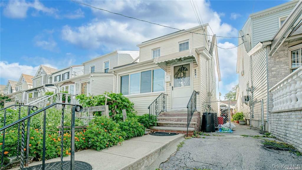 Photo of 90-32 207th Street, Queens Village, NY 11428 (MLS # 958746)