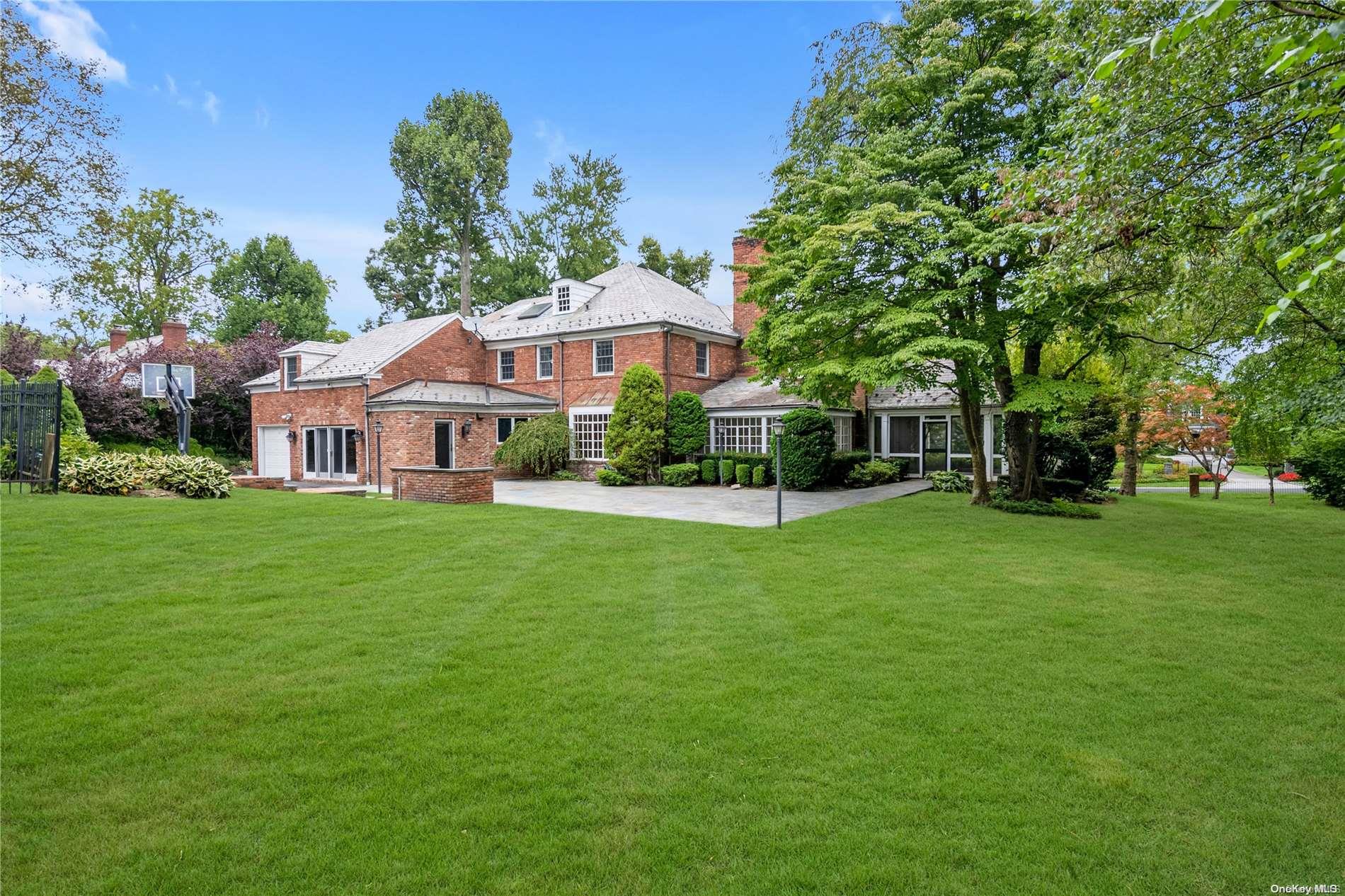 65 Elderfields Road, Manhasset, New York image 28