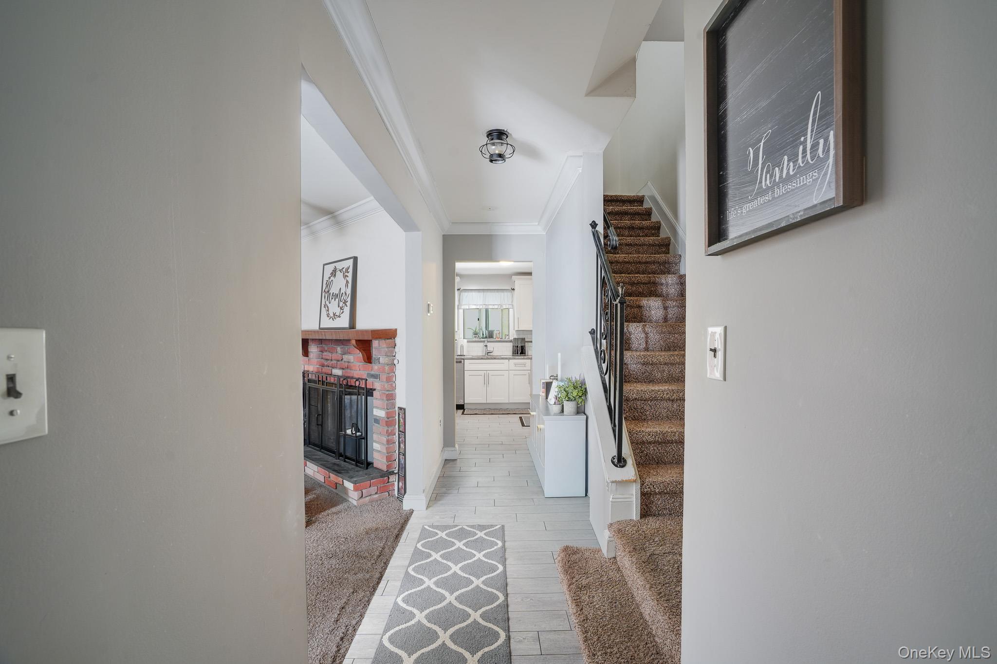 9 Heritage Drive E