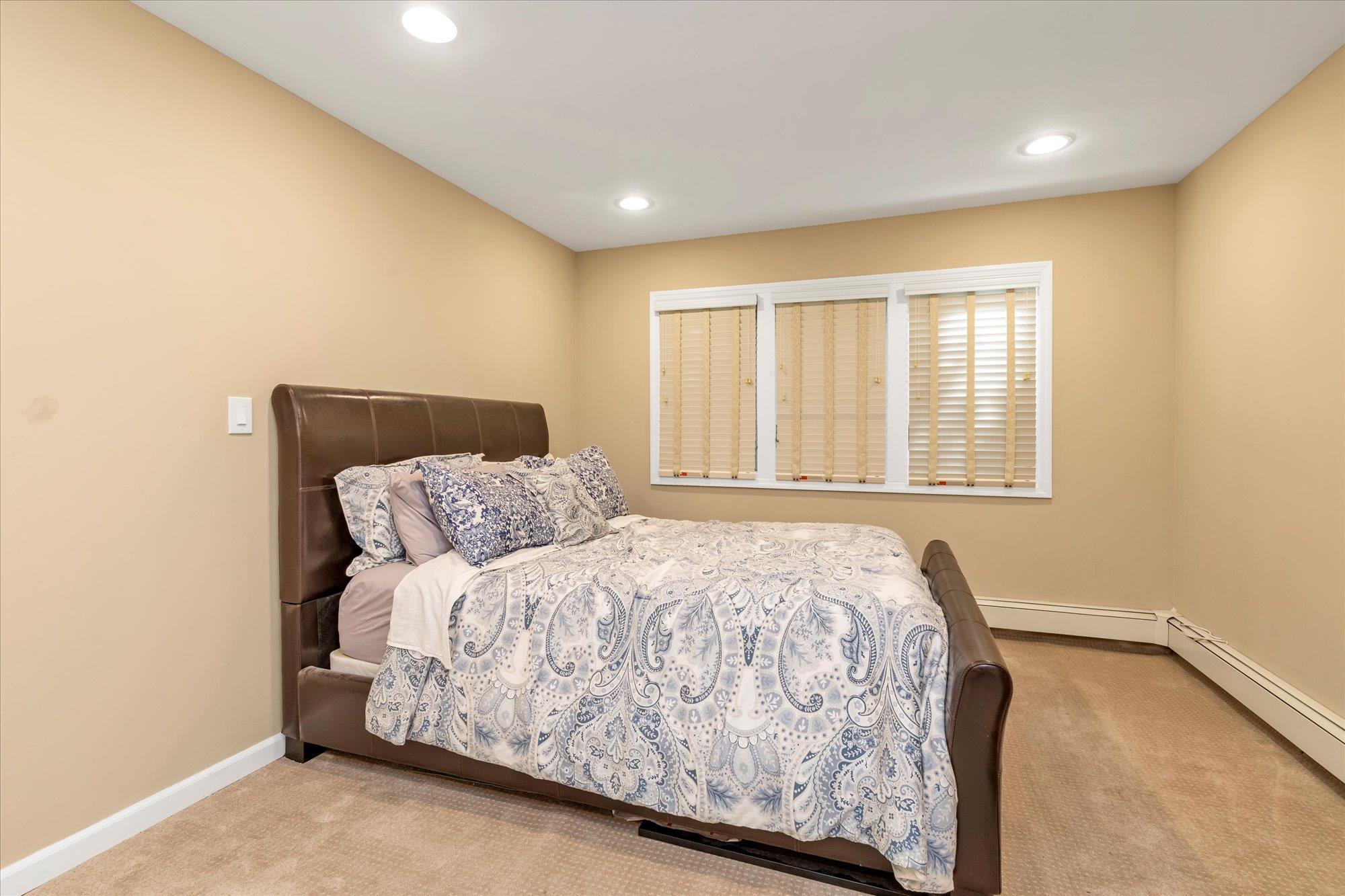2057 Blanche Lane, Merrick, New York image 19