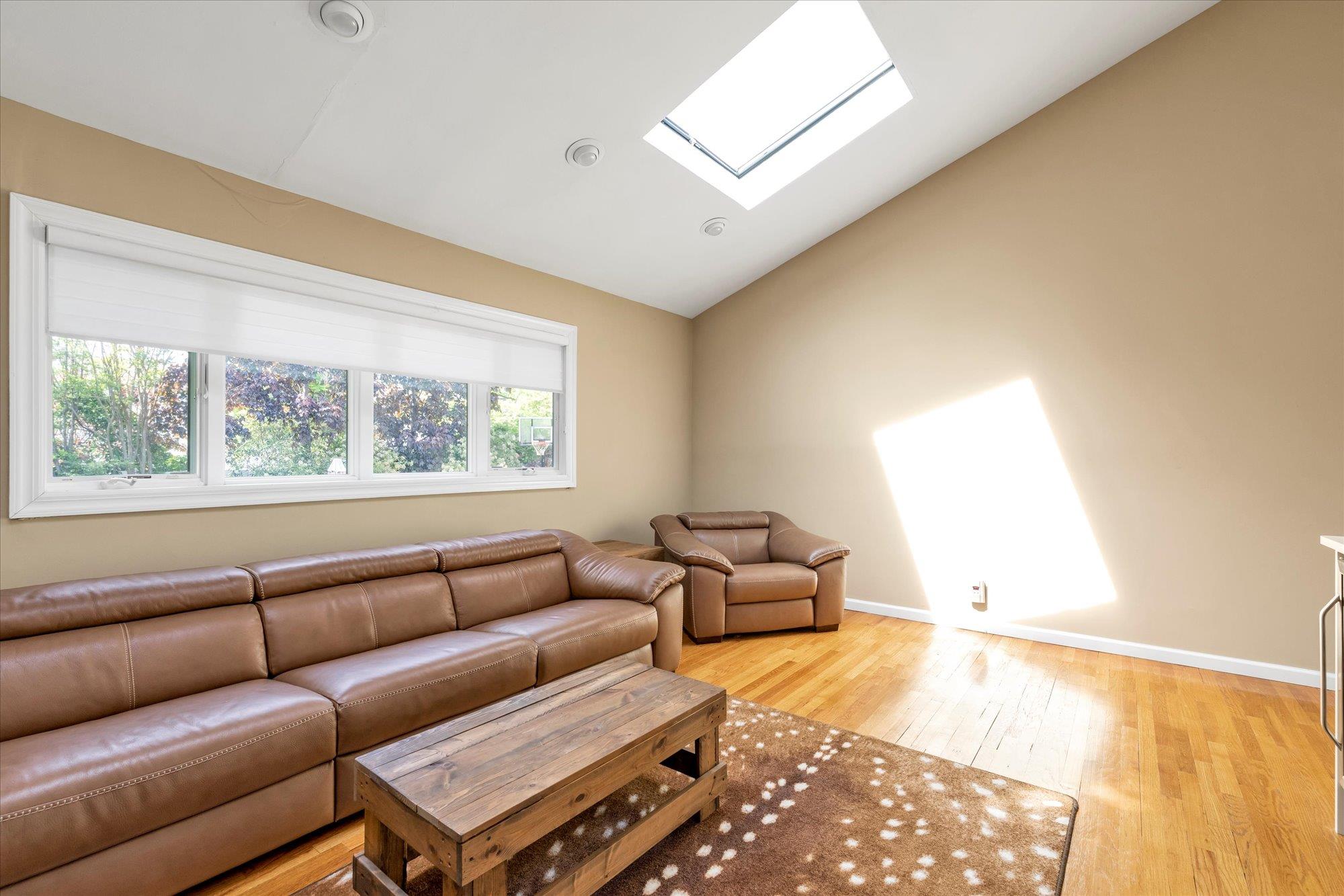 2057 Blanche Lane, Merrick, New York image 4