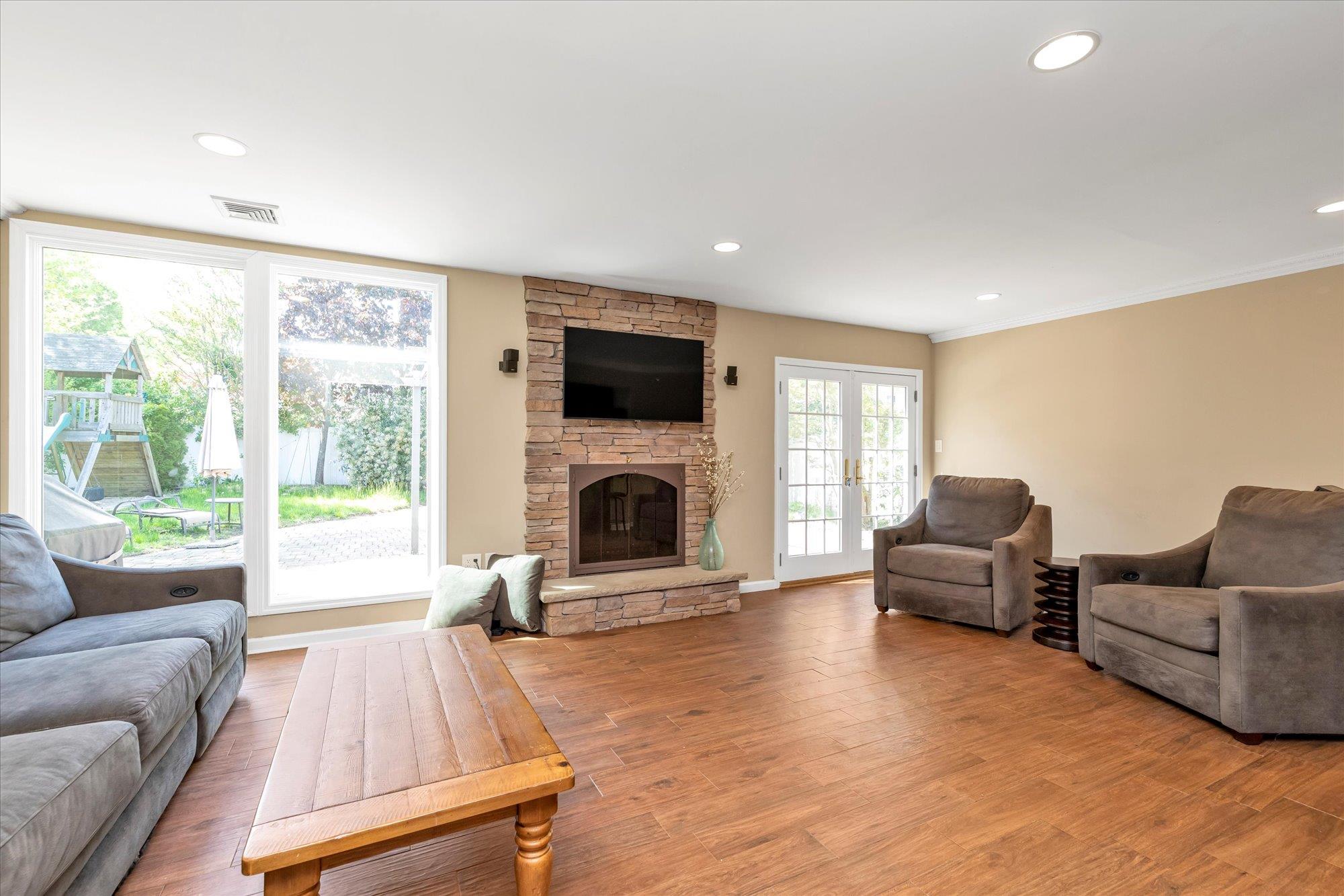 2057 Blanche Lane, Merrick, New York image 11