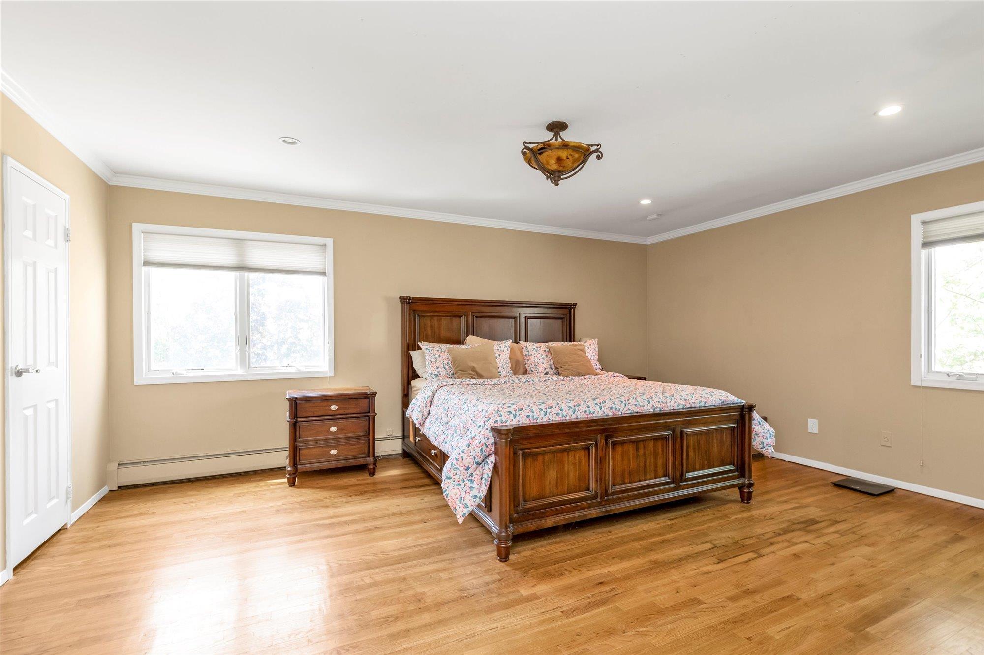 2057 Blanche Lane, Merrick, New York image 13