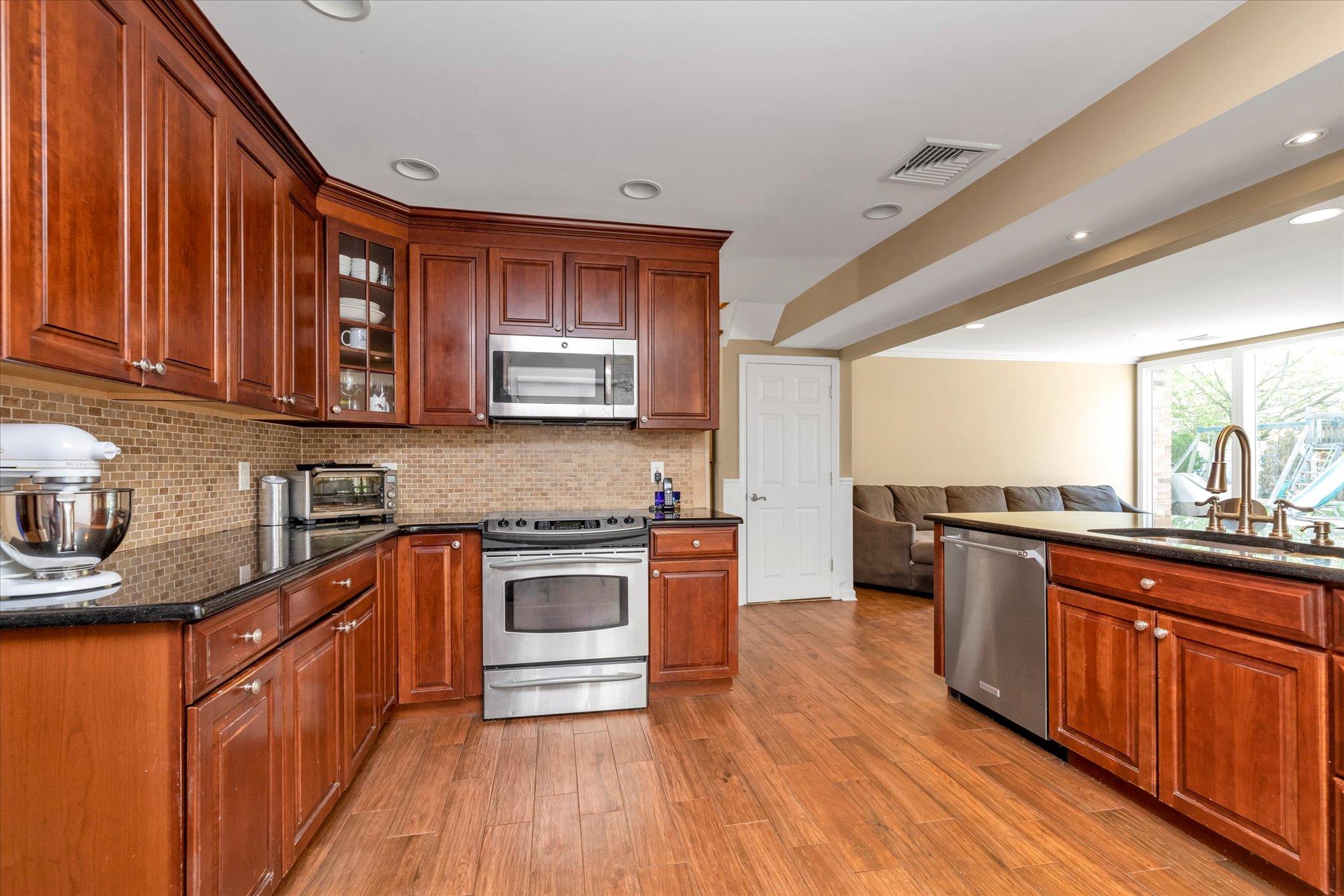 2057 Blanche Lane, Merrick, New York image 6