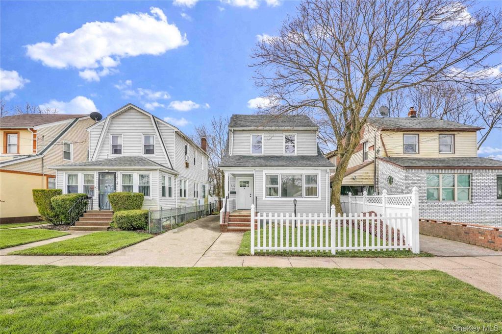 Photo of 122-14 191st Street, Springfield Gardens, NY 11413 (MLS # 967476)