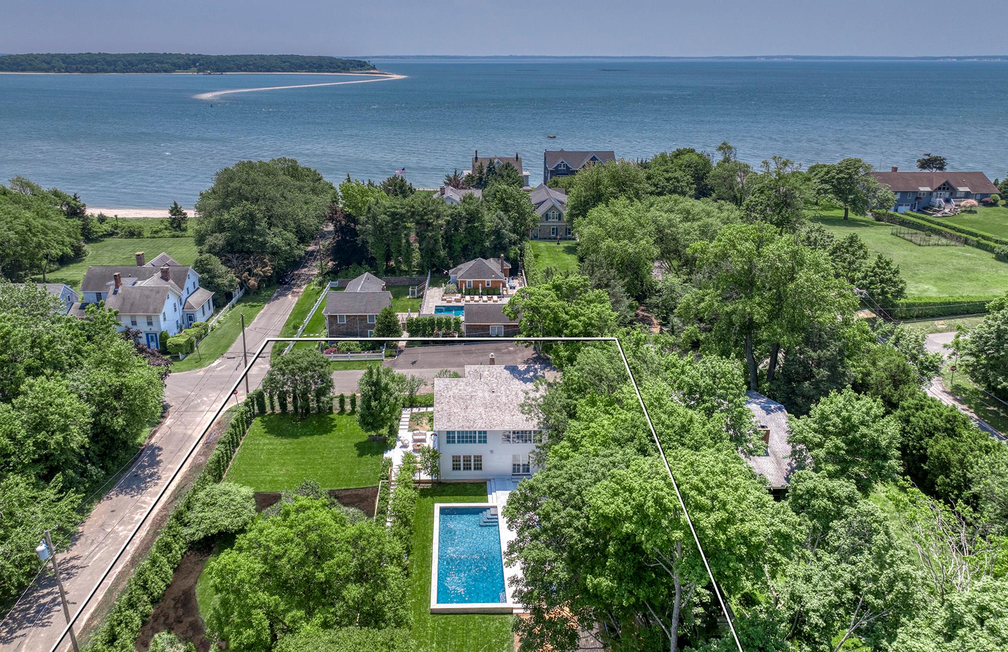 Property for Sale at Jackson Street, New Suffolk, Hamptons, NY - Bedrooms: 5 
Bathrooms: 6.5  - $3,500,000