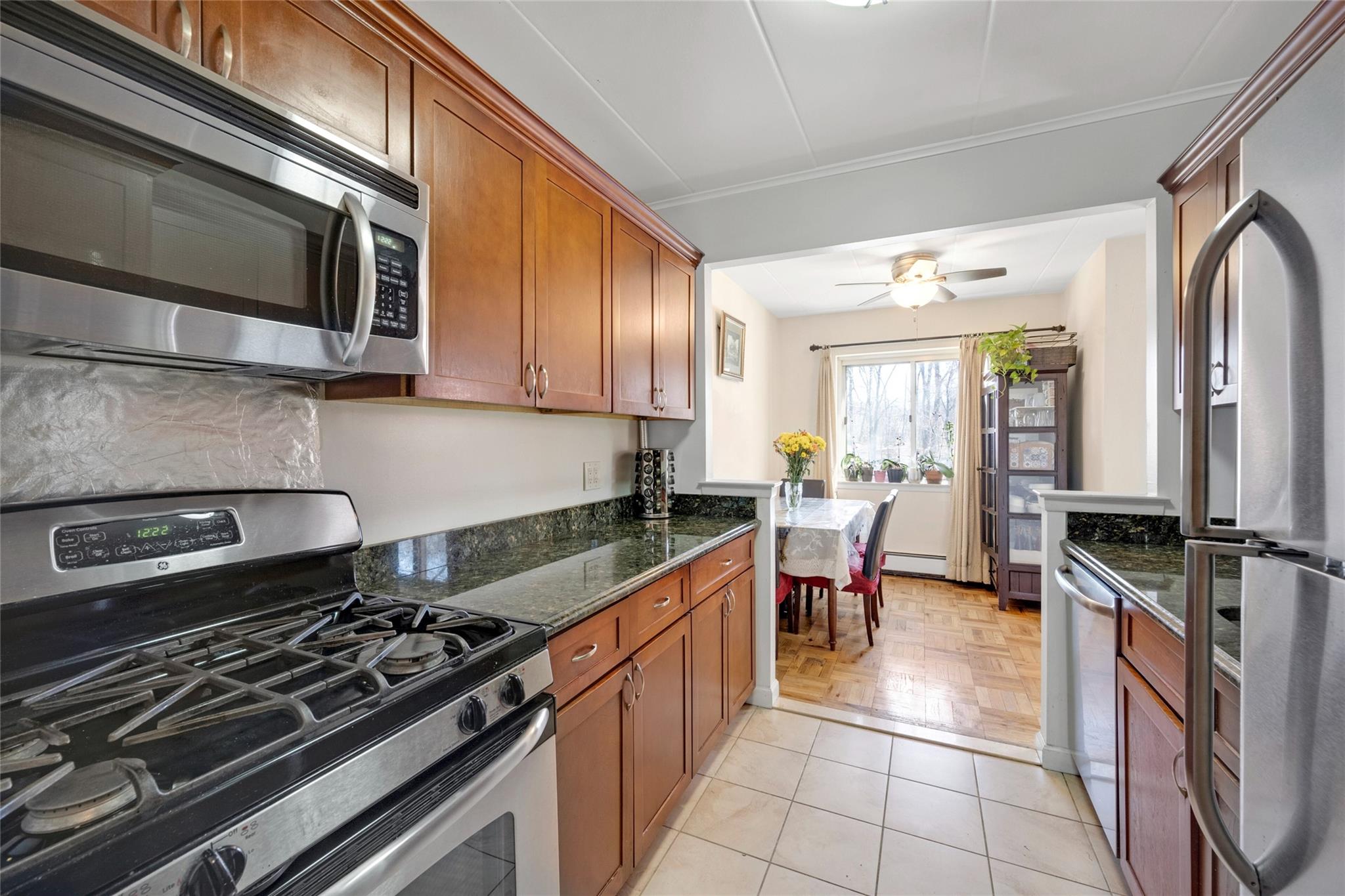370 Central Park Avenue Ave #5C, Scarsdale, New York image 8