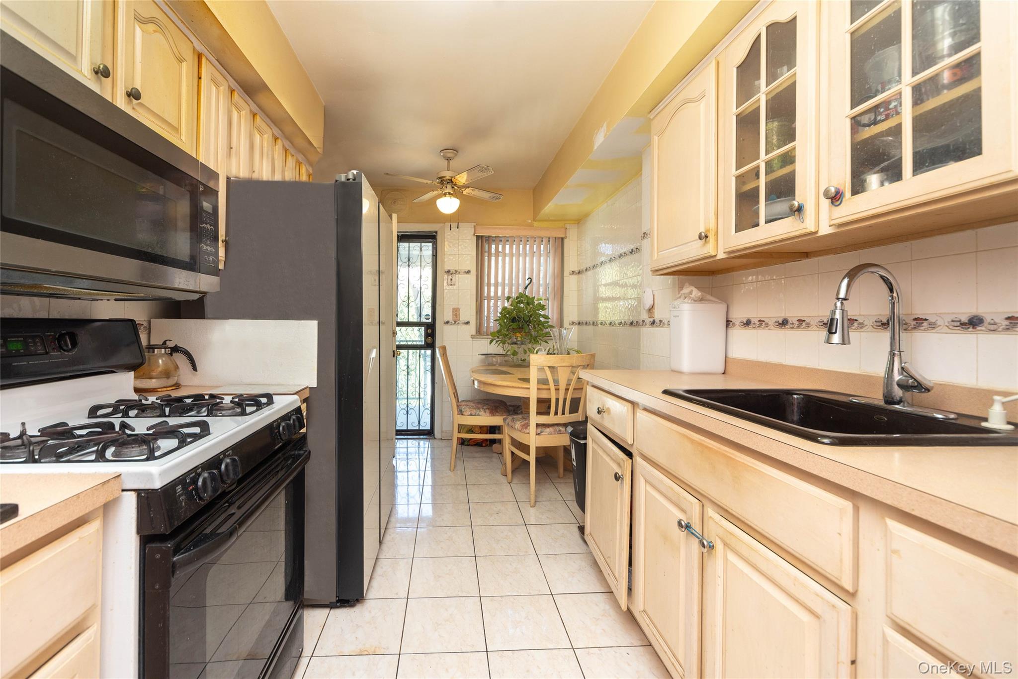 4158 Baychester Avenue