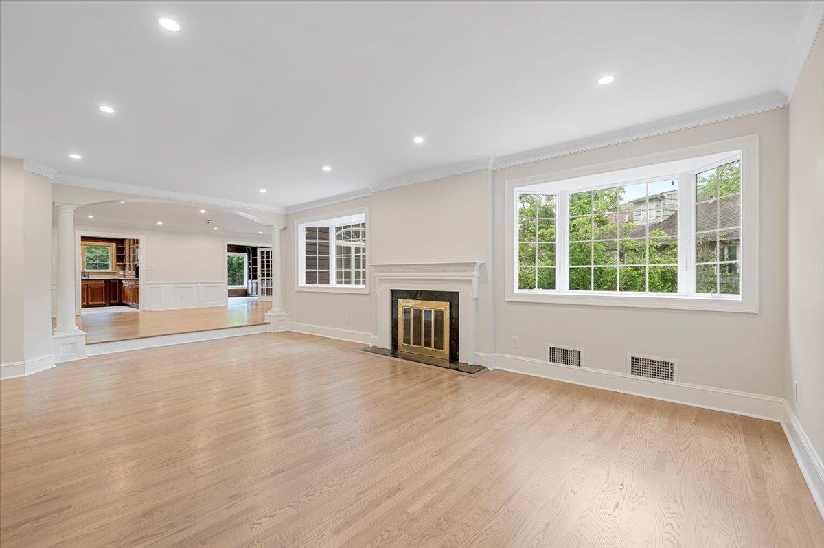 34 Barrett Road, Lawrence, New York image 7